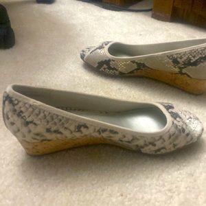 Cute Anne Klein sport wedges. Barely used. Priced to go!!